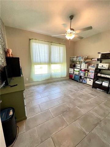 1813 Monterey Bay Dr, Portland, TX 78374