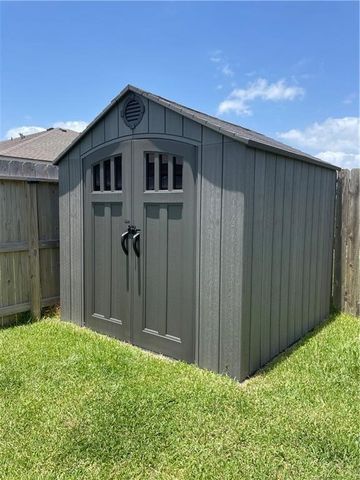 1813 Monterey Bay Dr, Portland, TX 78374
