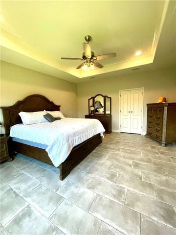 1813 Monterey Bay Dr, Portland, TX 78374