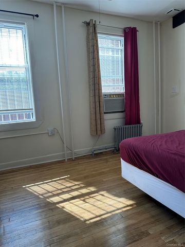 710 E 211th Street, Bronx, NY 10467