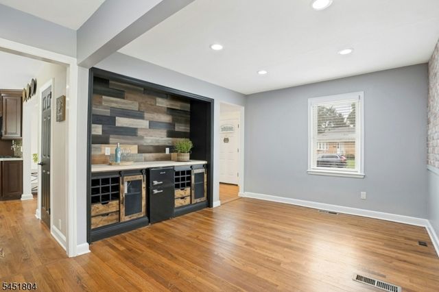 2094 Westfield Road Cir, Scotch Plains Twp., NJ 07076