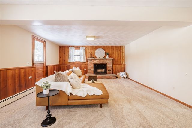 439 Tara Lane, Webster, NY 14580