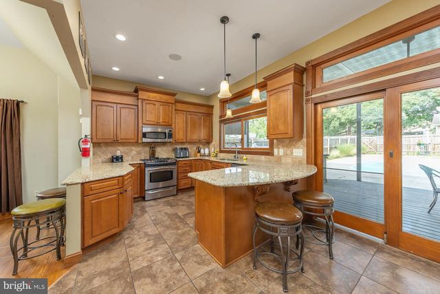 211 N 12TH ST N, Millville, NJ 08332
