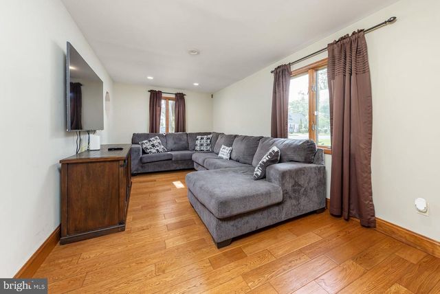 211 N 12TH ST N, Millville, NJ 08332
