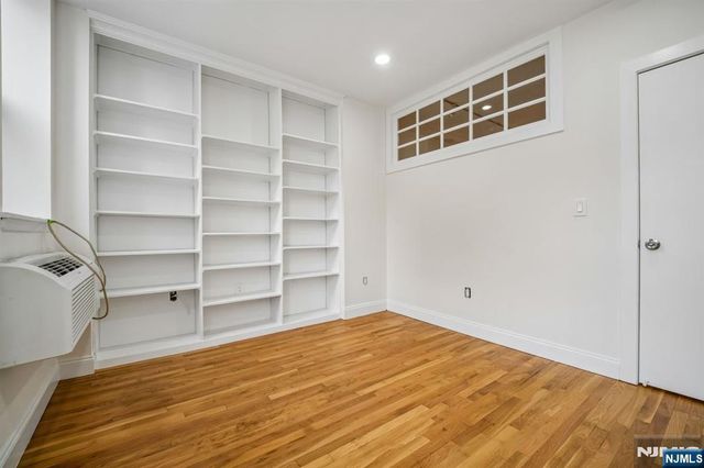111 Mulberry Street 2C, Newark, NJ 07102