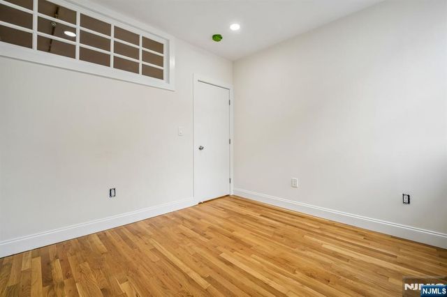 111 Mulberry Street 2C, Newark, NJ 07102