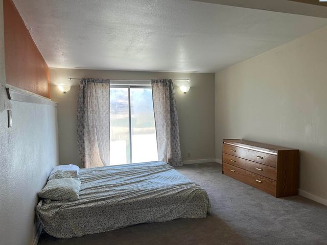 211 Kahlotus Lake Road, Kahlotus, WA 99335