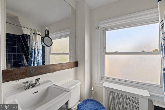 243 HAMPDEN AVE, Narberth, PA 19072