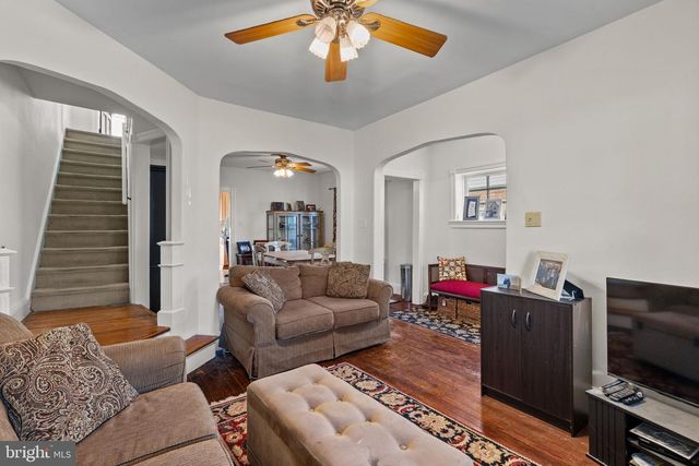 243 HAMPDEN AVE, Narberth, PA 19072