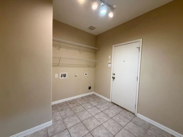 2803 Arabian Lane, Celina, TX 75009