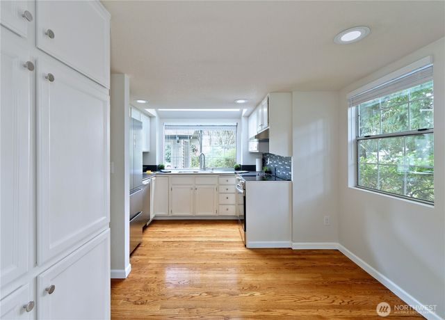 6616 114th Avenue SE, Bellevue, WA 98006