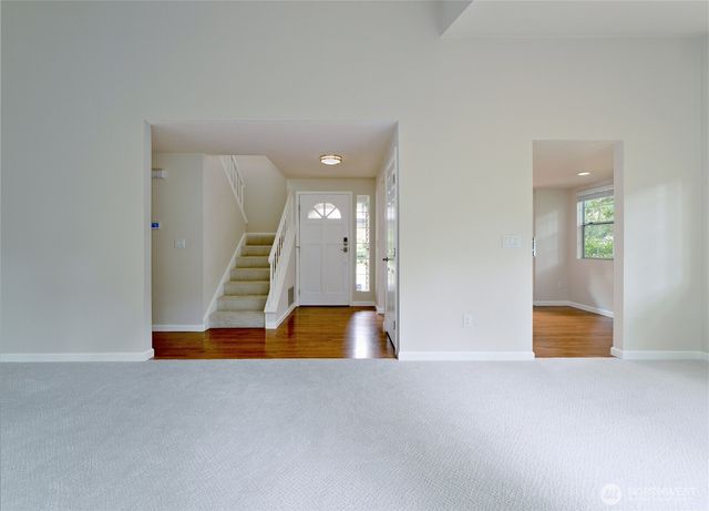 6616 114th Avenue SE, Bellevue, WA 98006