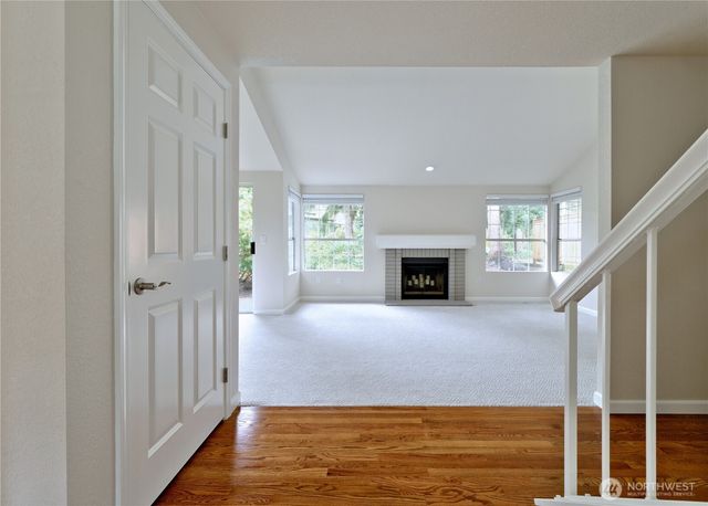 6616 114th Avenue SE, Bellevue, WA 98006