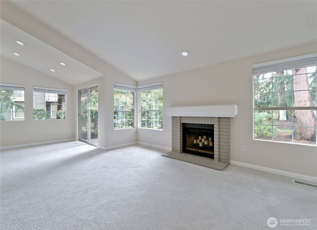 6616 114th Avenue SE, Bellevue, WA 98006