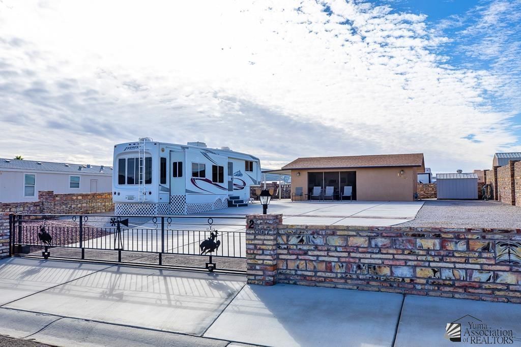12667 E 47 Dr, Yuma, AZ 85367