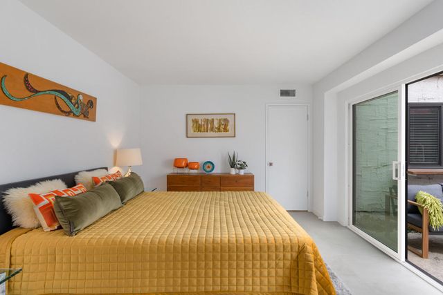 2545 S Gene Autry Trail E, Palm Springs, CA 92264