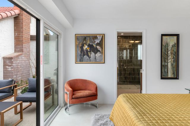 2545 S Gene Autry Trail E, Palm Springs, CA 92264