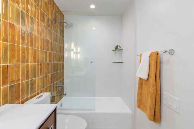 2545 S Gene Autry Trail E, Palm Springs, CA 92264