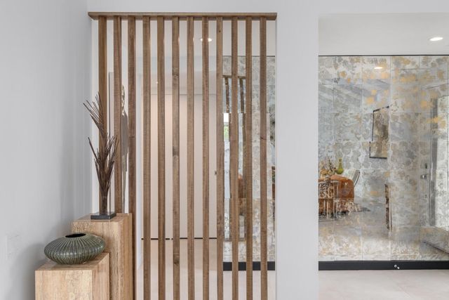 2545 S Gene Autry Trail E, Palm Springs, CA 92264