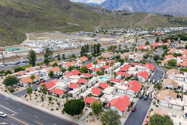 2545 S Gene Autry Trail E, Palm Springs, CA 92264