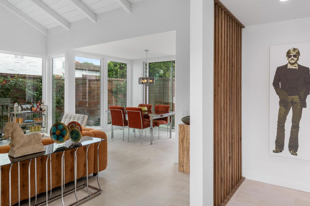 2545 S Gene Autry Trail E, Palm Springs, CA 92264