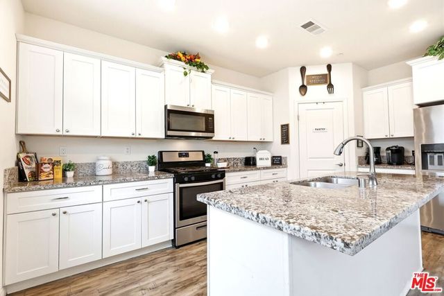 3956 Paseo Del Mar Drive, Perris, CA 92571