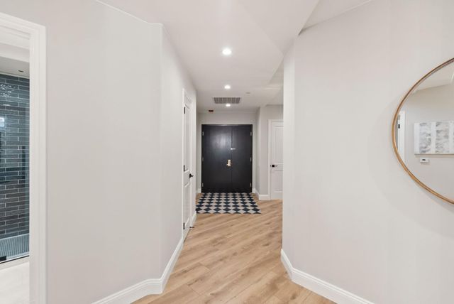 200 Sheridan Ave. 303, Palo Alto, CA 94306