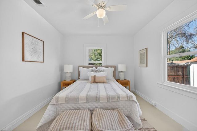 3325 12th Ave, Sacramento, CA 95817