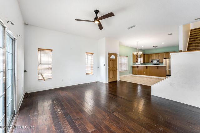 851 6TH Avenue S, Jacksonville Beach, FL 32250