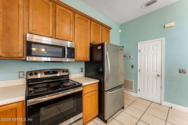 851 6TH Avenue S, Jacksonville Beach, FL 32250