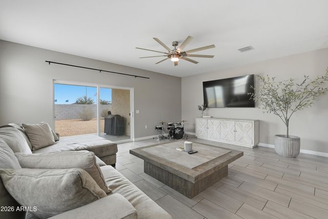 10513 S 51ST Drive, Laveen, AZ 85339