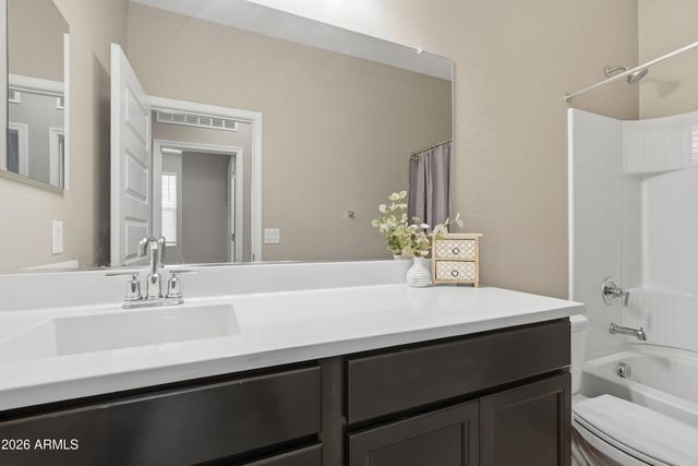 10513 S 51ST Drive, Laveen, AZ 85339