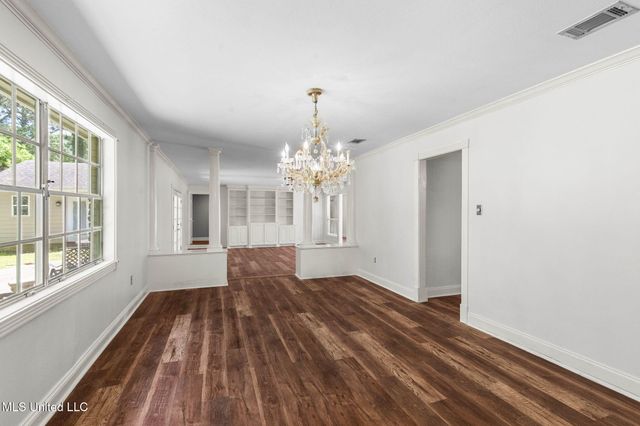 125 Lakeview Drive, Canton, MS 39046