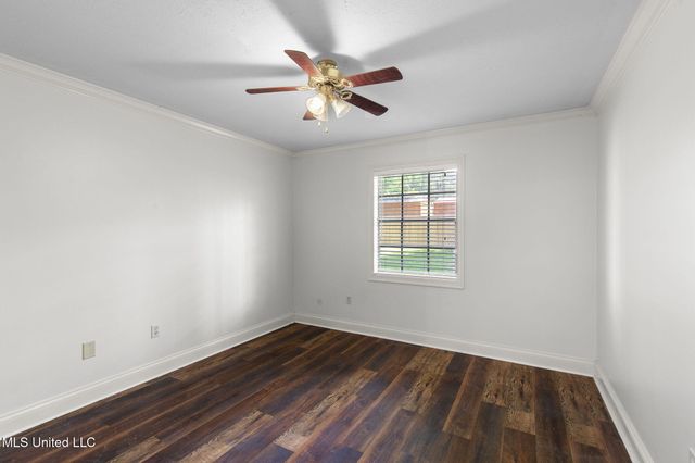 125 Lakeview Drive, Canton, MS 39046