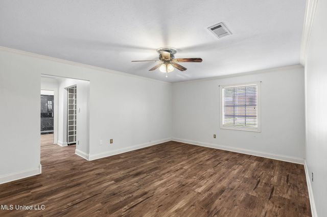 125 Lakeview Drive, Canton, MS 39046