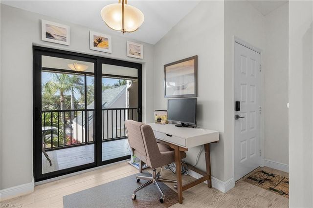 12130 Kelly Greens BLVD # 102, Fort Myers, FL 33908