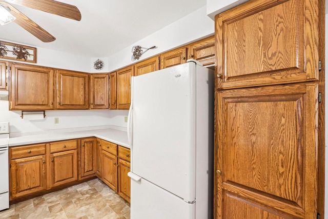 W7096 N Oak Ridge Court, Poynette, WI 53955