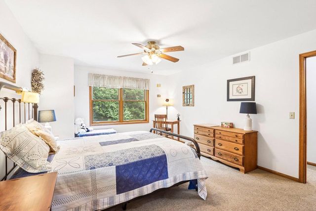 W7096 N Oak Ridge Court, Poynette, WI 53955