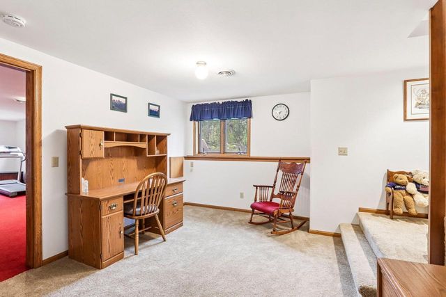 W7096 N Oak Ridge Court, Poynette, WI 53955
