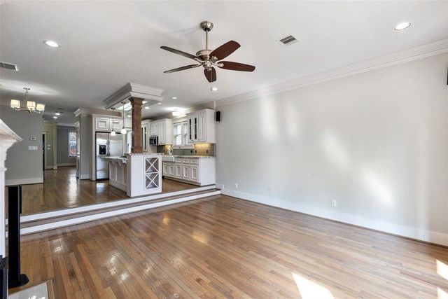 434 W 27th Street, Houston, TX 77008