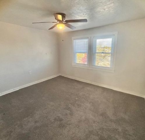 2992 Ruthwood Ave, Baldwin Boro, PA 15227