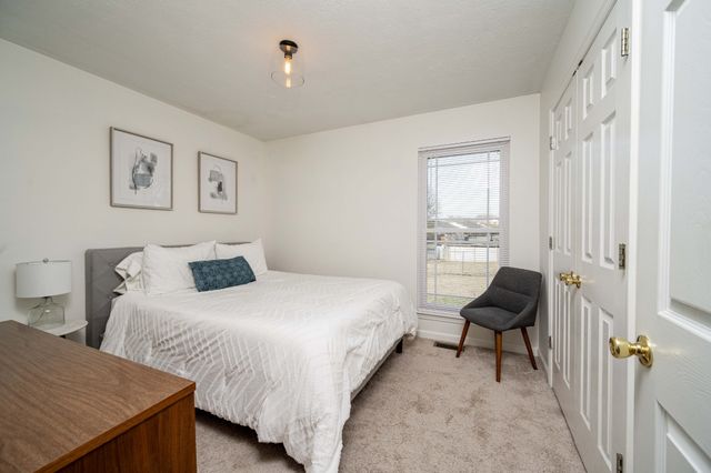 642 Rock Springs Rd, Smyrna, TN 37167