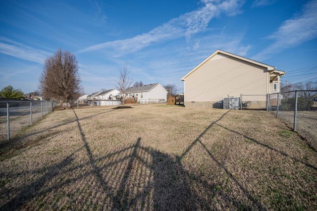 642 Rock Springs Rd, Smyrna, TN 37167