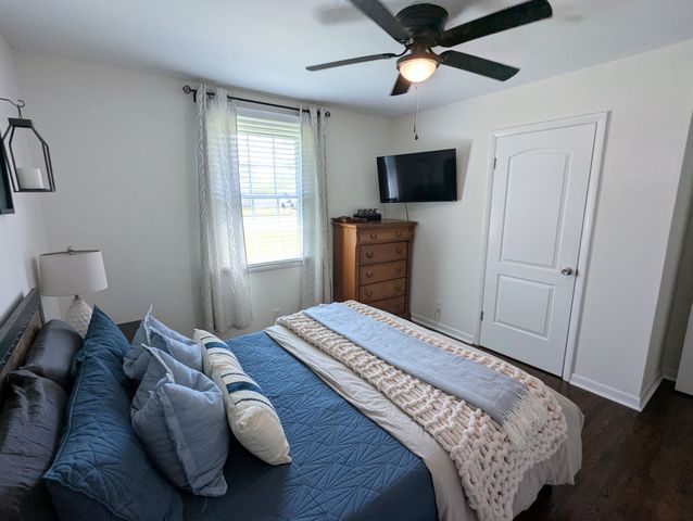 617 Skyline Dr, Columbia, TN 38401