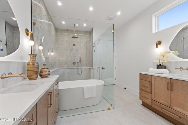 1295 13TH Street N, Jacksonville Beach, FL 32250