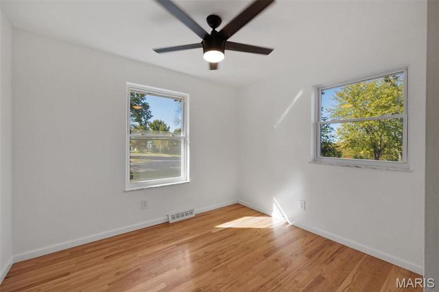 12191 Lake Meade Drive, St Louis, MO 63146