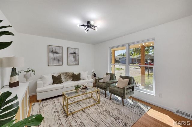 12191 Lake Meade Drive, St Louis, MO 63146