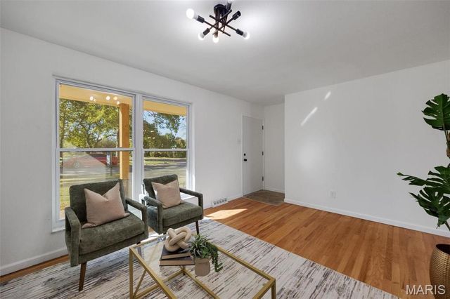 12191 Lake Meade Drive, St Louis, MO 63146