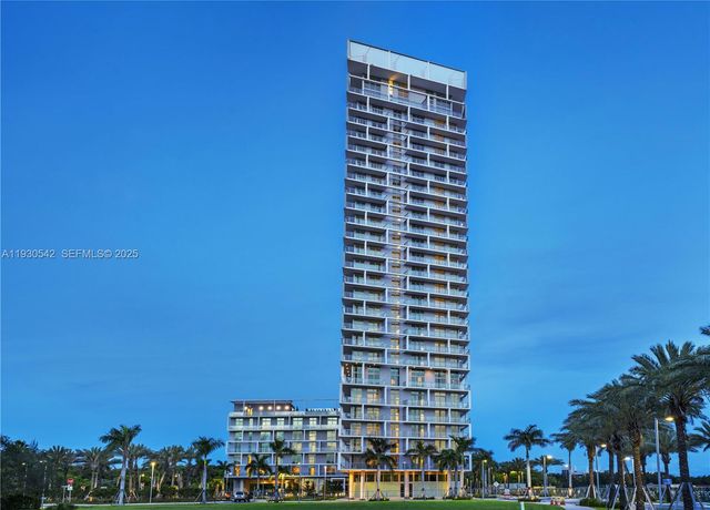 2000 Metropica Way 2108, Sunrise, FL 33323