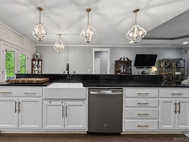 17023 Buffalo Ridge, Northport, AL 35475